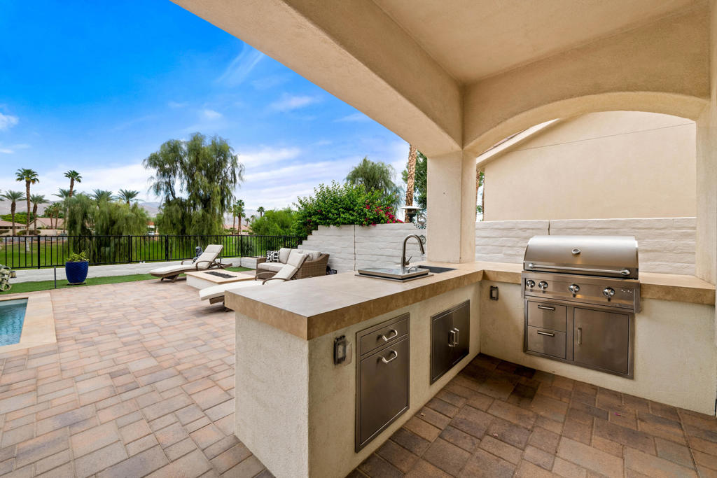 80096 Camino Santa Elise