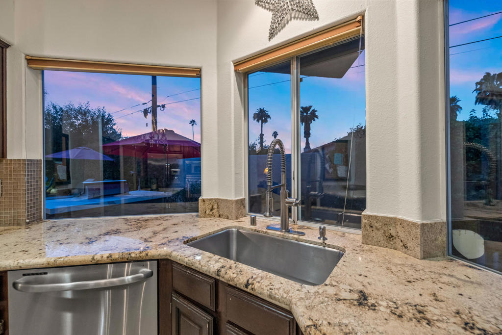 44201 Kings Canyon Lane