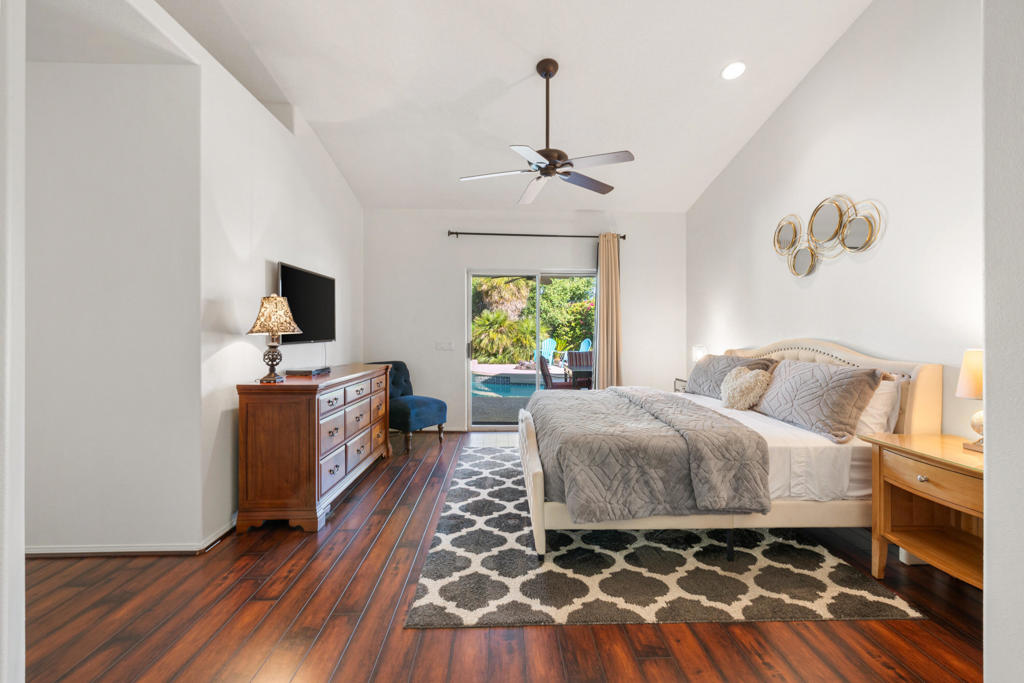 44201 Kings Canyon Lane