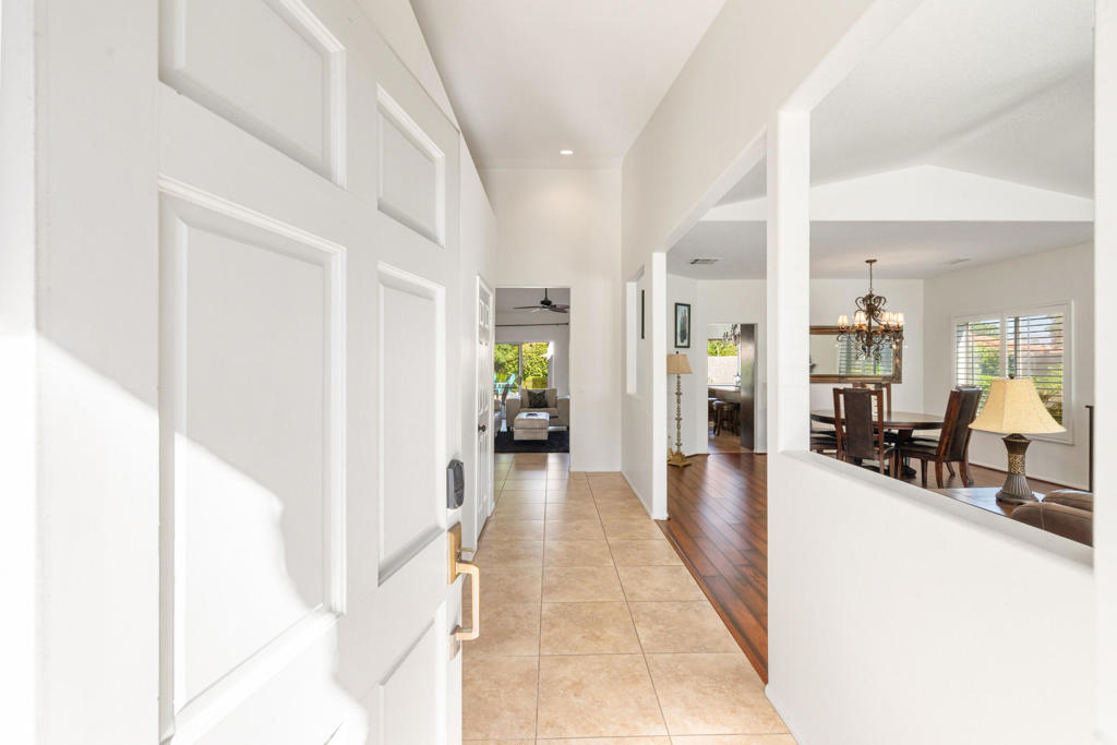 44201 Kings Canyon Lane