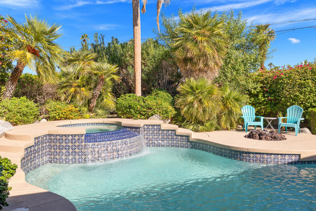 44201 Kings Canyon Lane