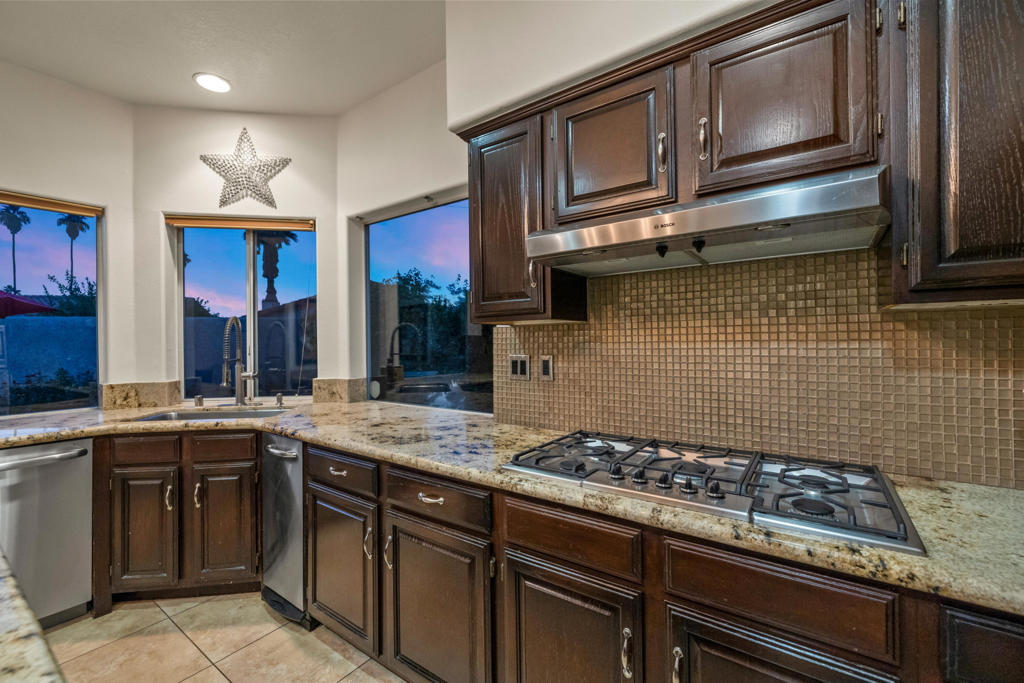 44201 Kings Canyon Lane