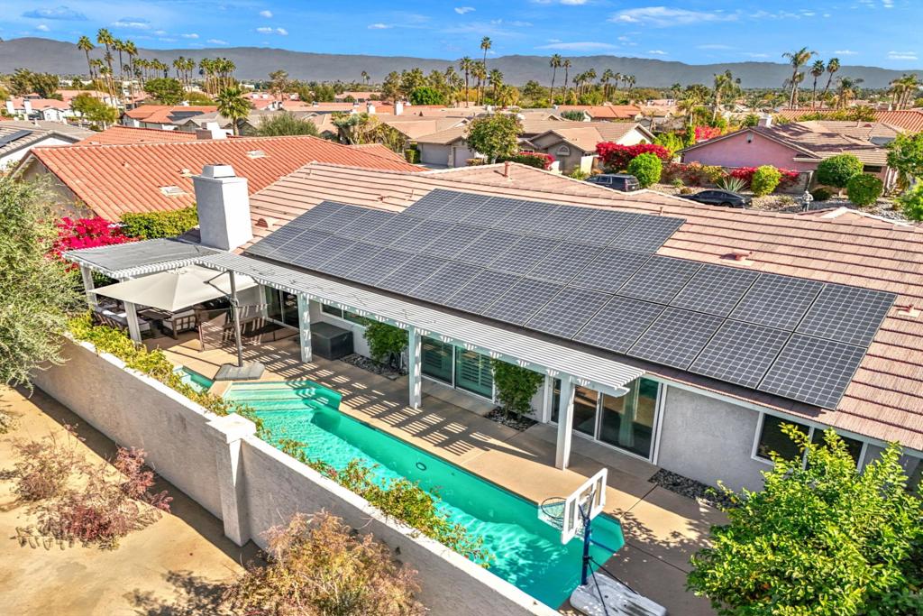 43911 La Carmela Drive