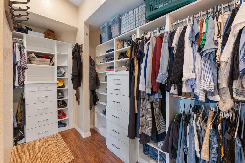 43911 La Carmela Drive