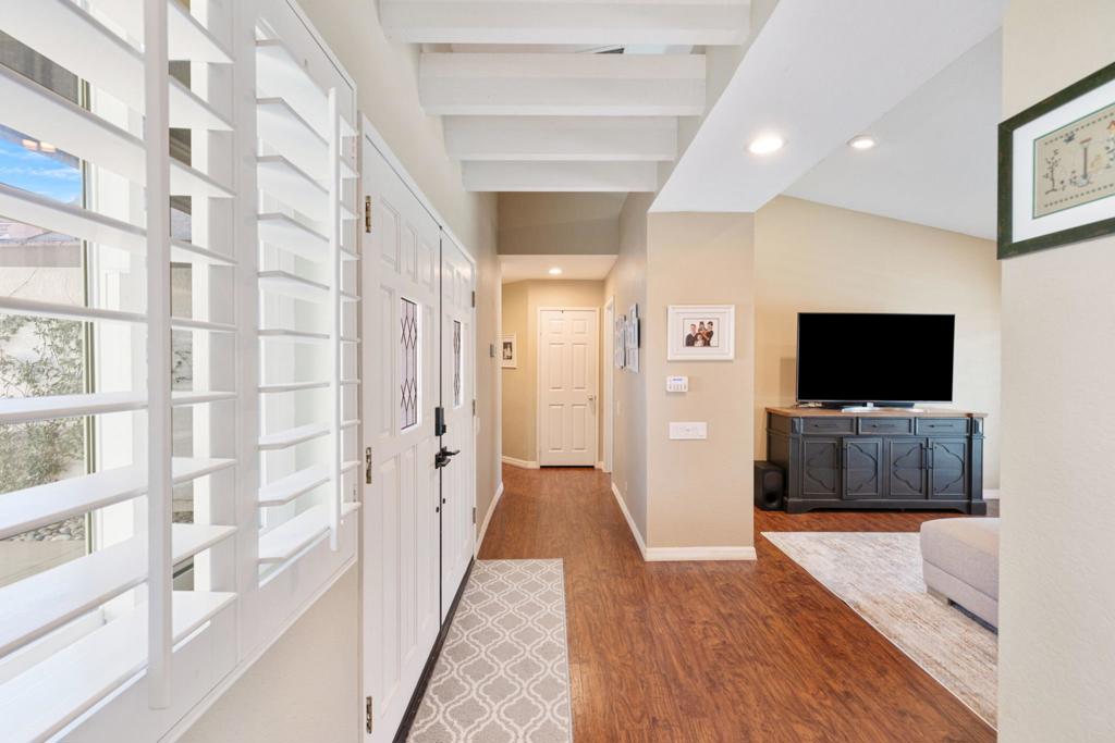 43911 La Carmela Drive