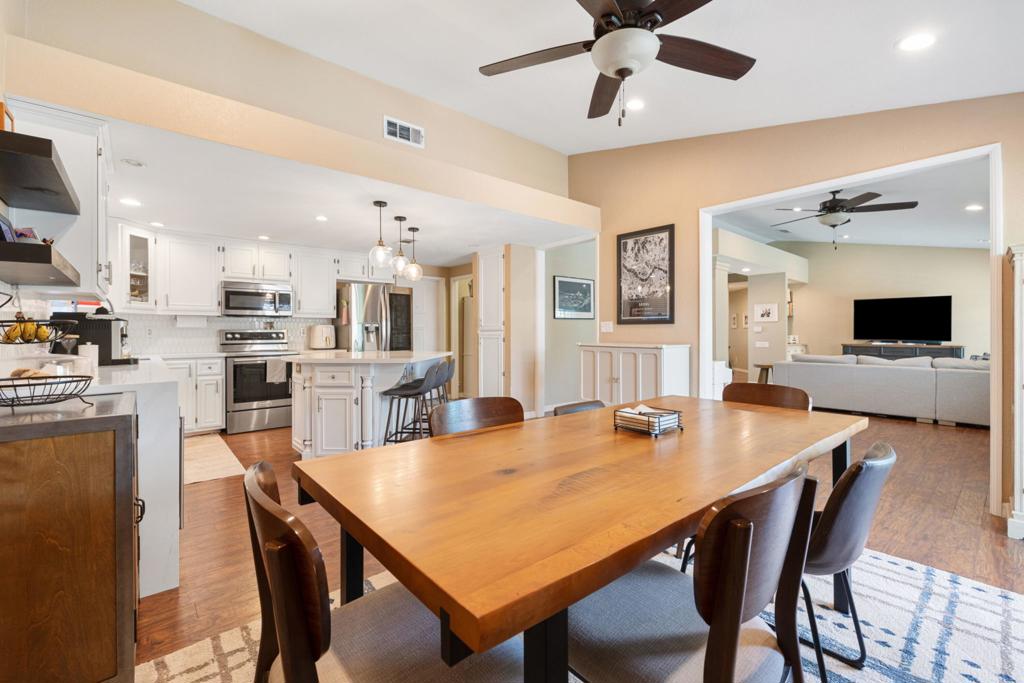 43911 La Carmela Drive