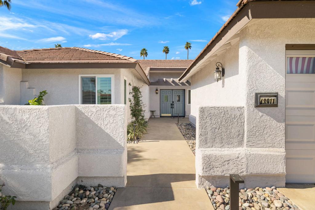 43911 La Carmela Drive