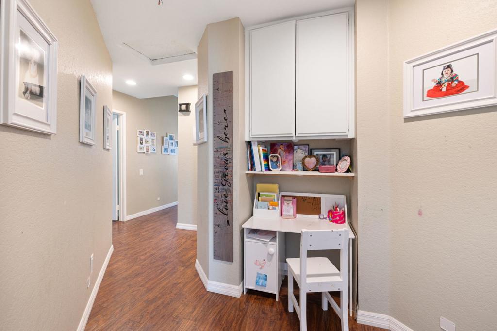 43911 La Carmela Drive