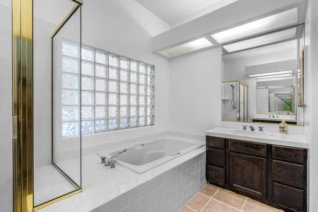 78206 Sombrero Court