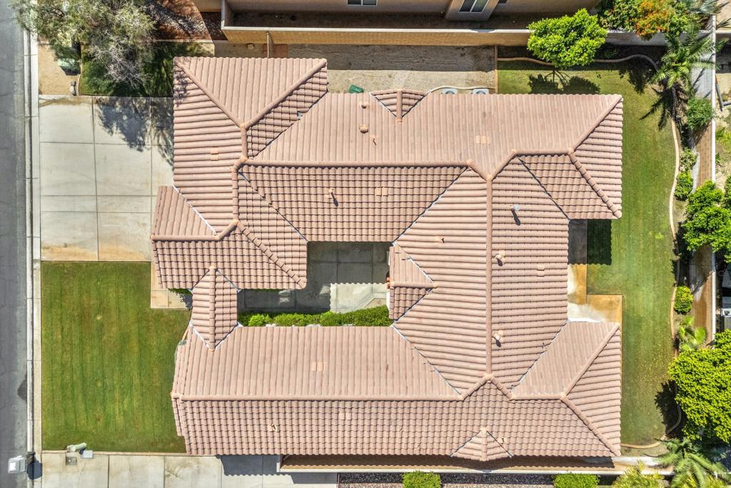 42269 Whisper Rock Street