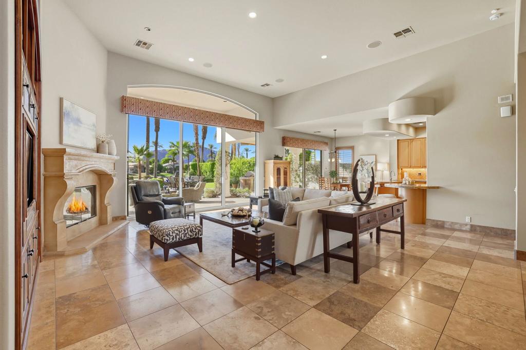 49463 Via Conquistador