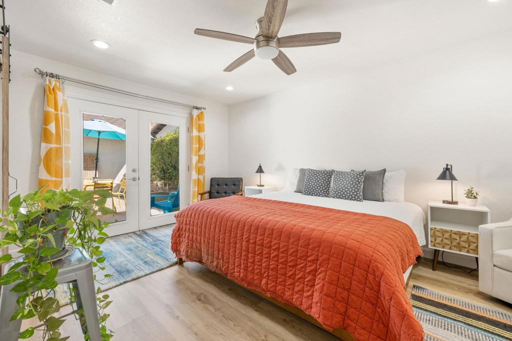 54525 Avenida Carranza