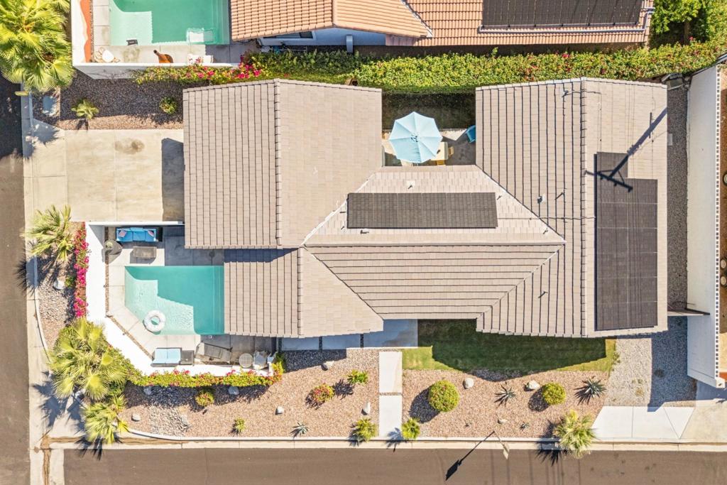 54525 Avenida Carranza