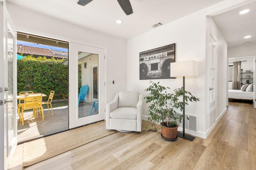 54525 Avenida Carranza