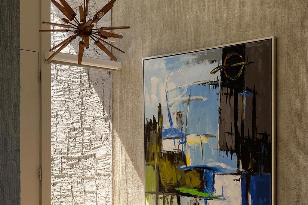 1405 Tamarisk West Street