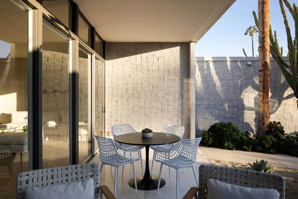 1405 Tamarisk West Street