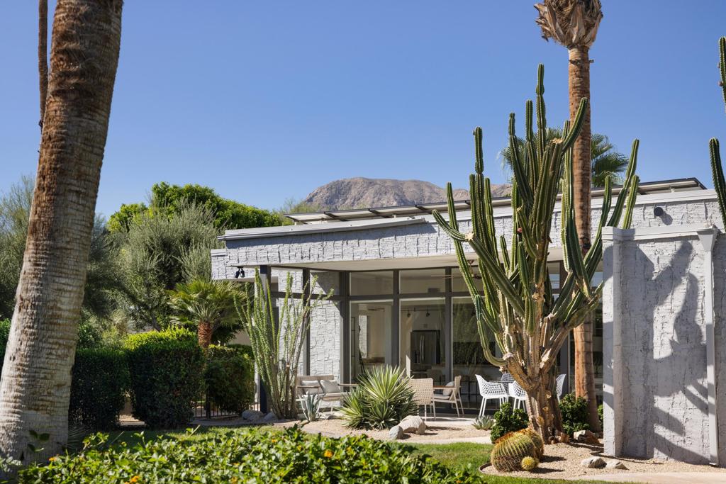 1405 Tamarisk West Street