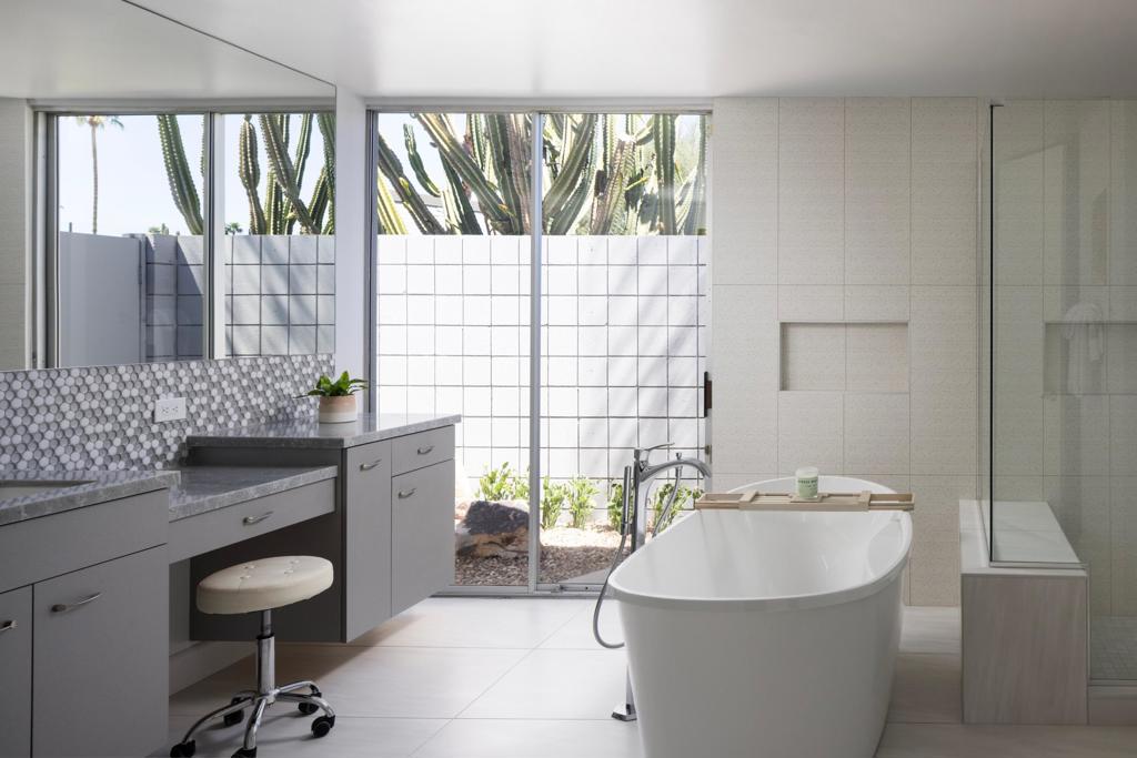 1405 Tamarisk West Street