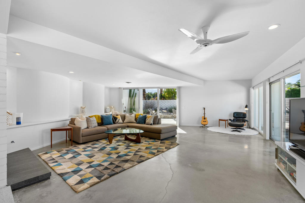 76080 Fairway Drive