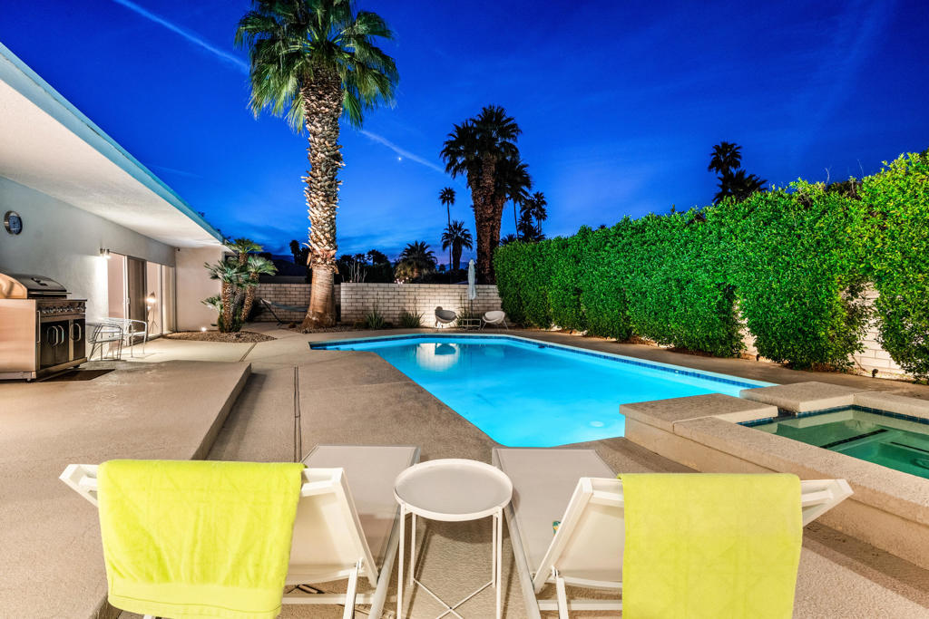 76080 Fairway Drive