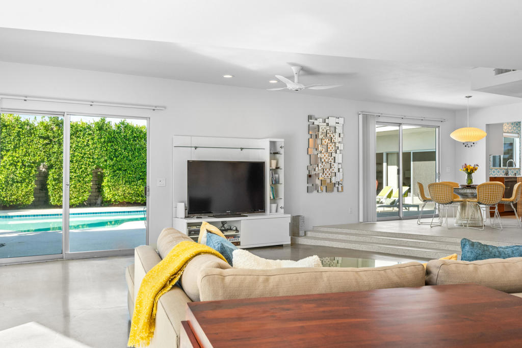 76080 Fairway Drive