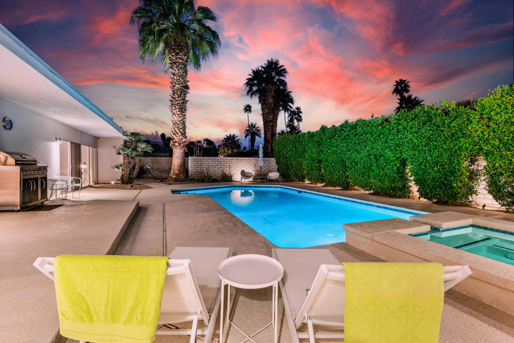 76080 Fairway Drive