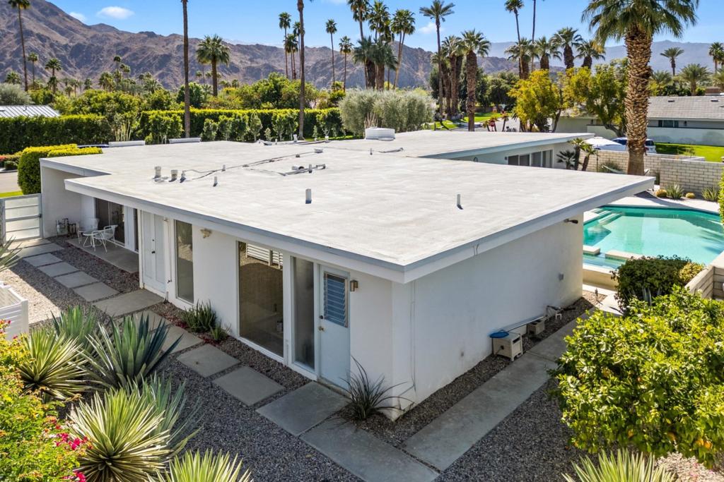 76080 Fairway Drive