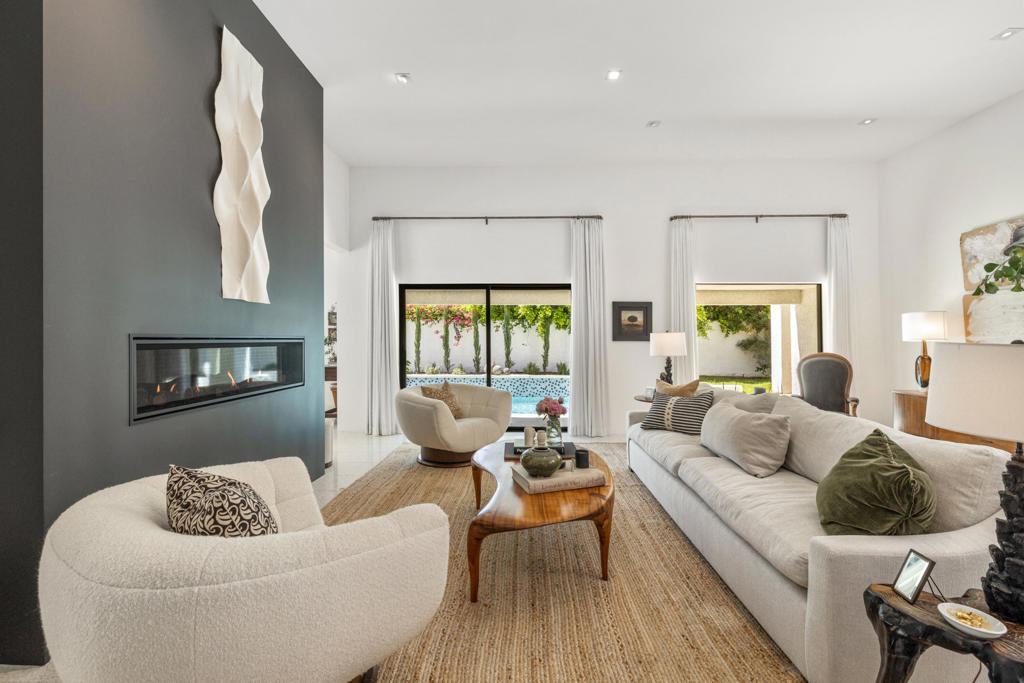 75465 Montecito Drive