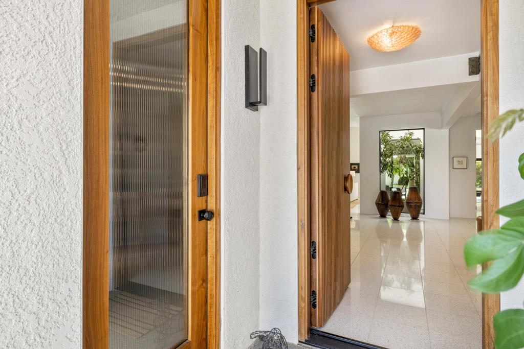 75465 Montecito Drive