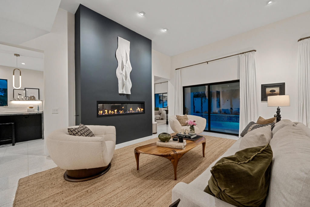 75465 Montecito Drive