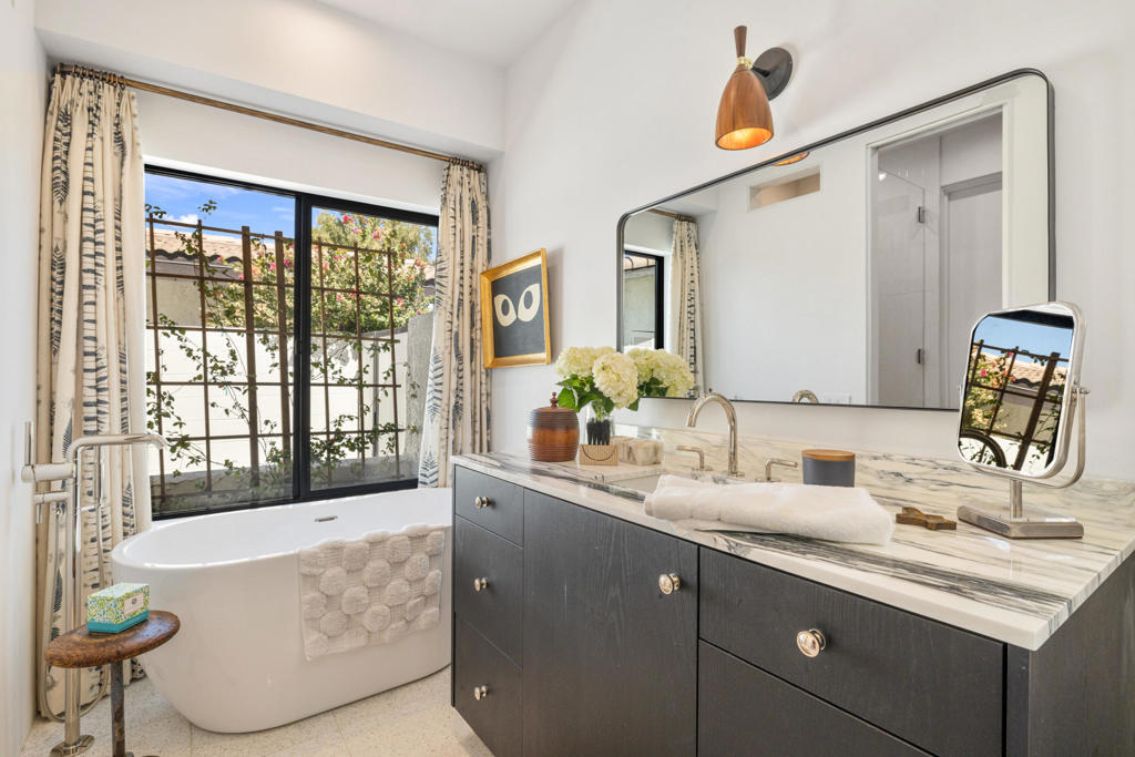 75465 Montecito Drive