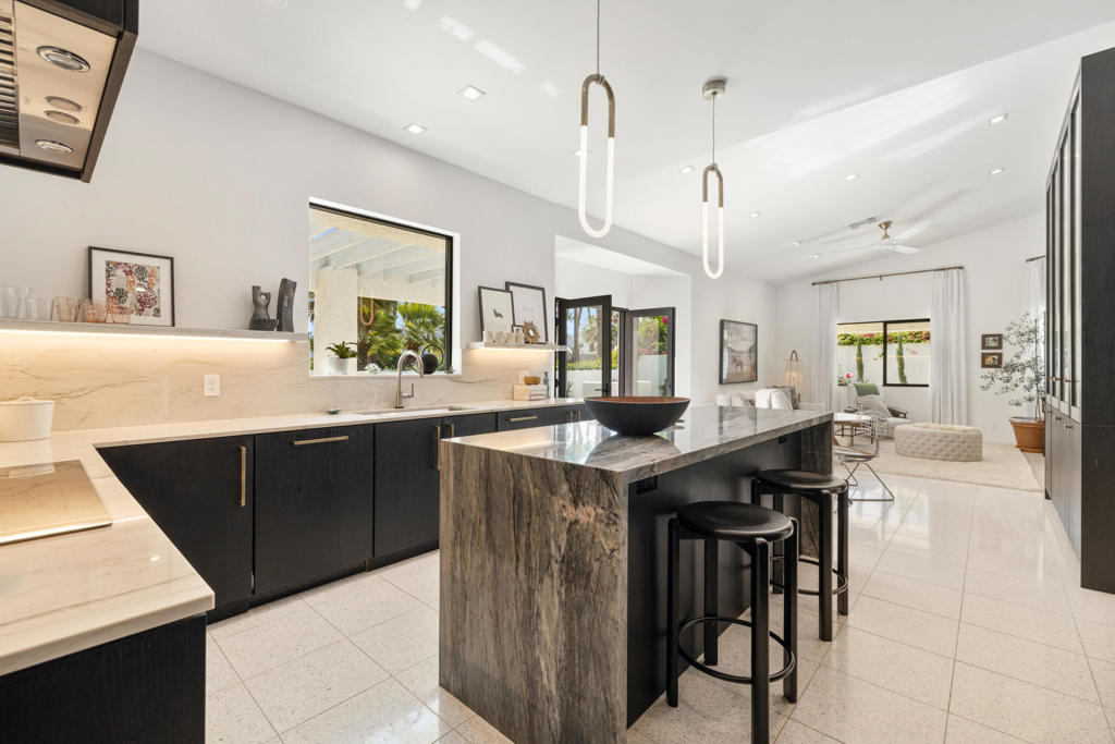 75465 Montecito Drive