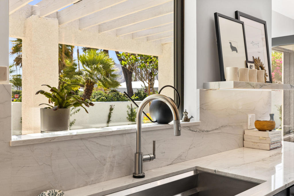 75465 Montecito Drive