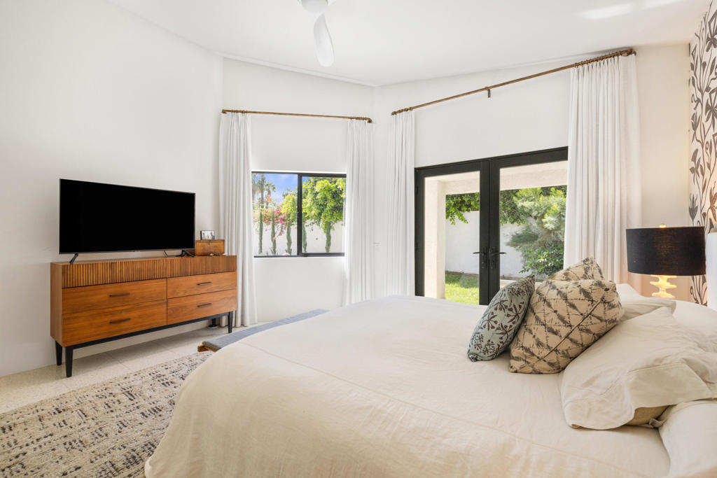 75465 Montecito Drive