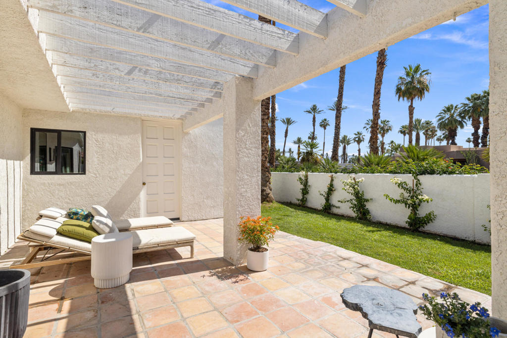 75465 Montecito Drive