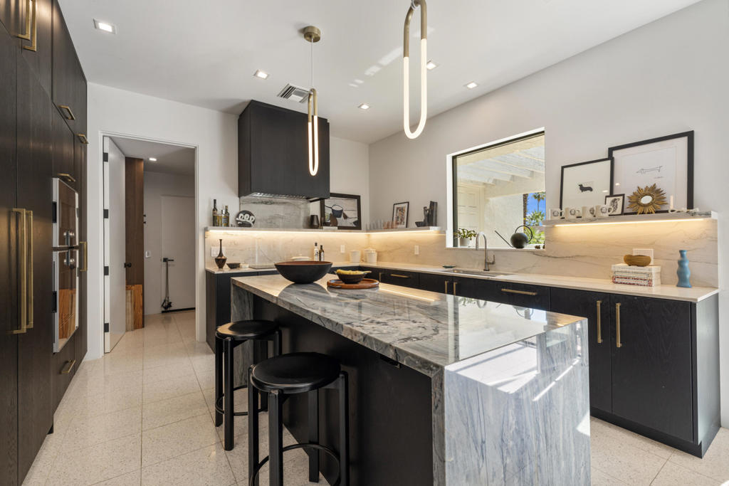 75465 Montecito Drive