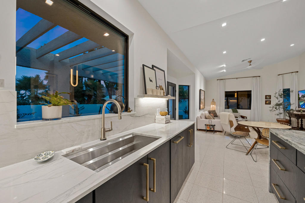 75465 Montecito Drive