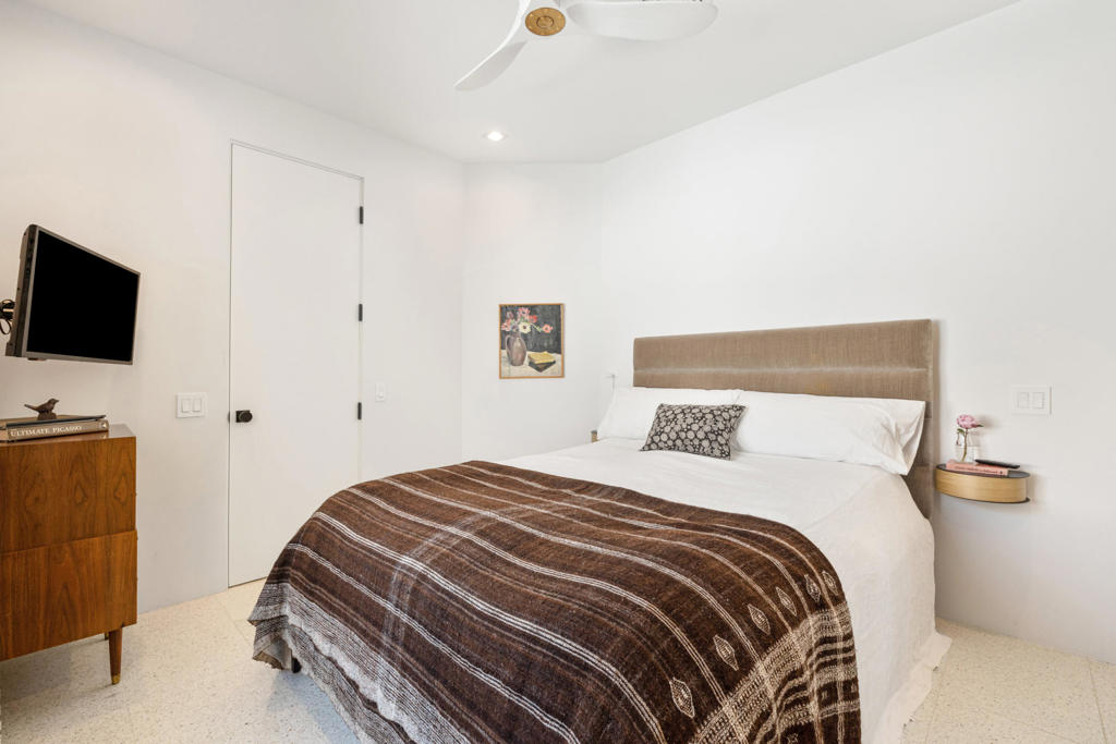 75465 Montecito Drive