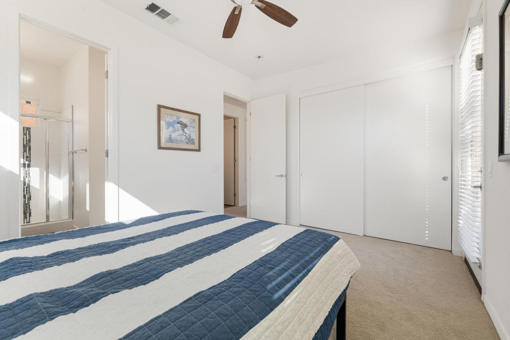 13996 Avenida La Vista