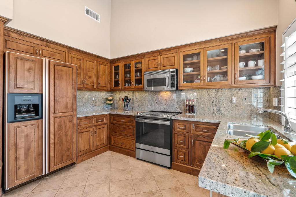 38487 Gazania Circle