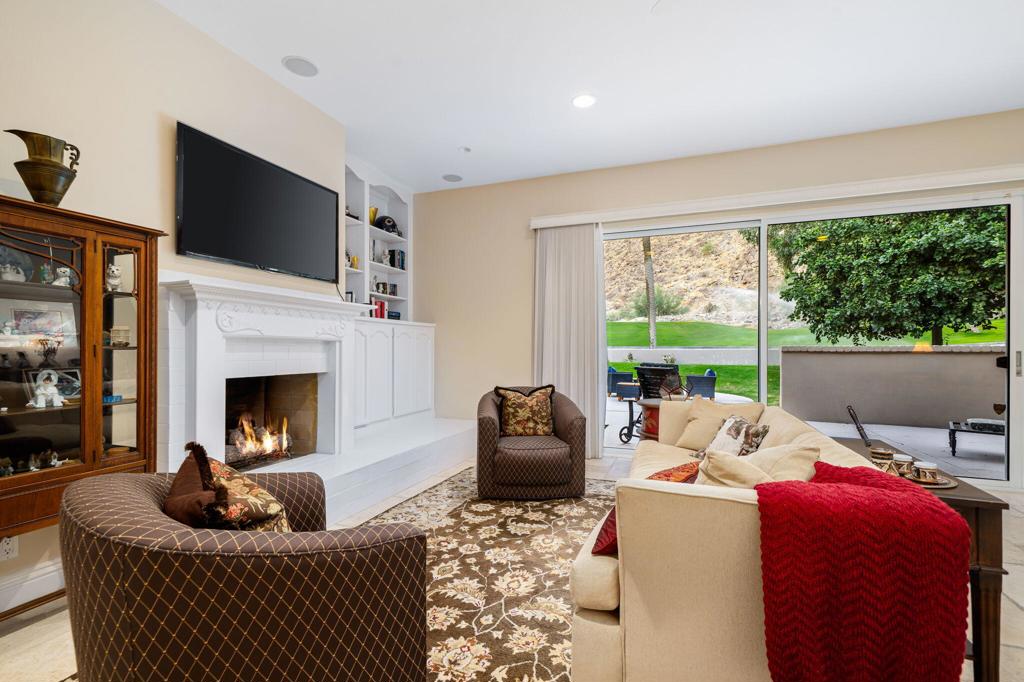 46395 Blackhawk Drive