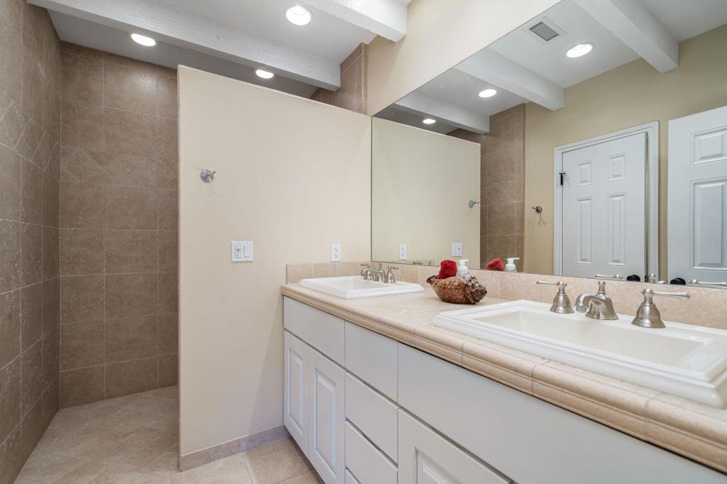 46395 Blackhawk Drive