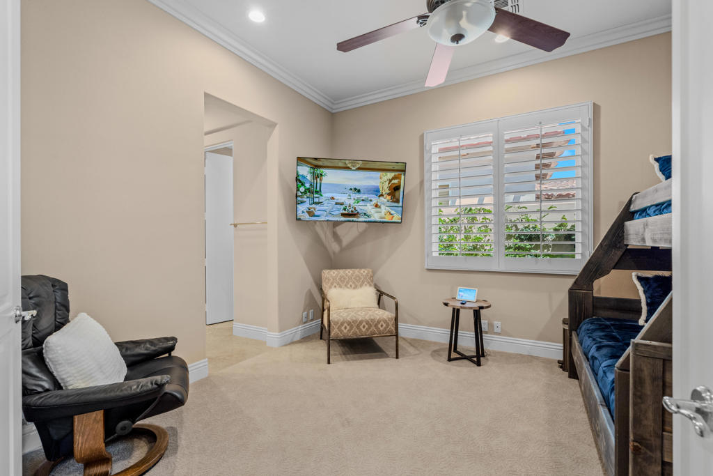 49568 Via Conquistador