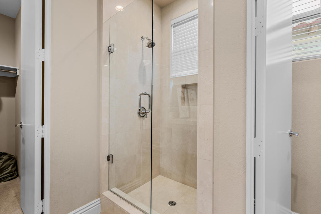 49568 Via Conquistador