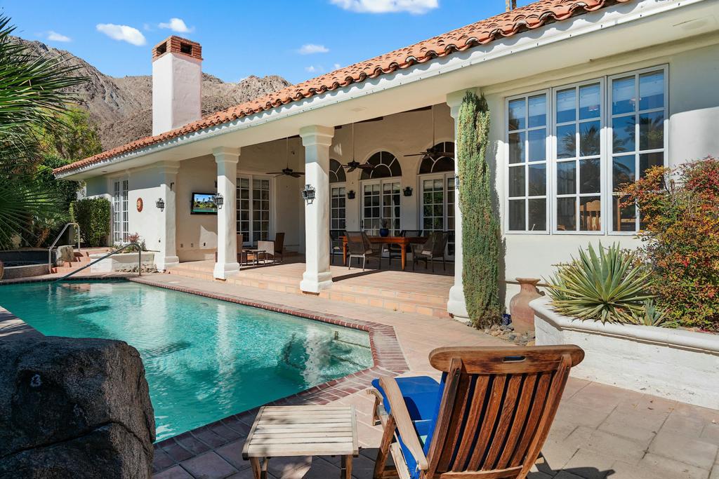 77175 Avenida Arteaga