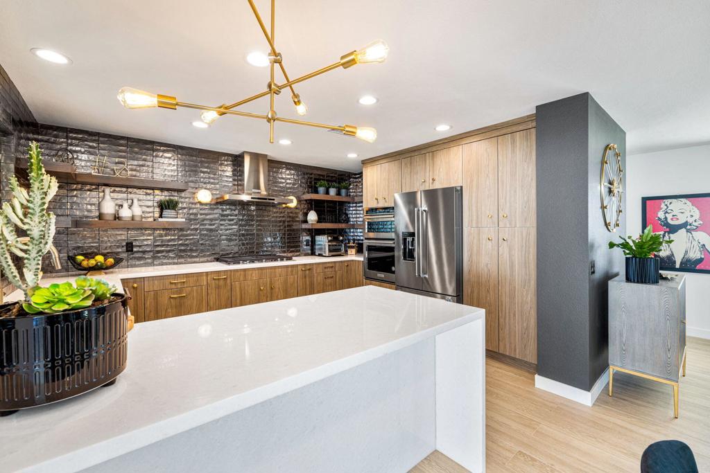 45654 Verba Santa Drive