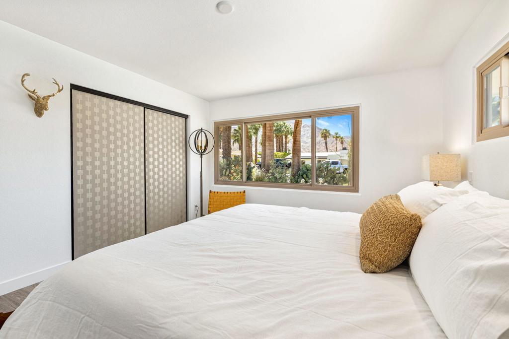 45654 Verba Santa Drive