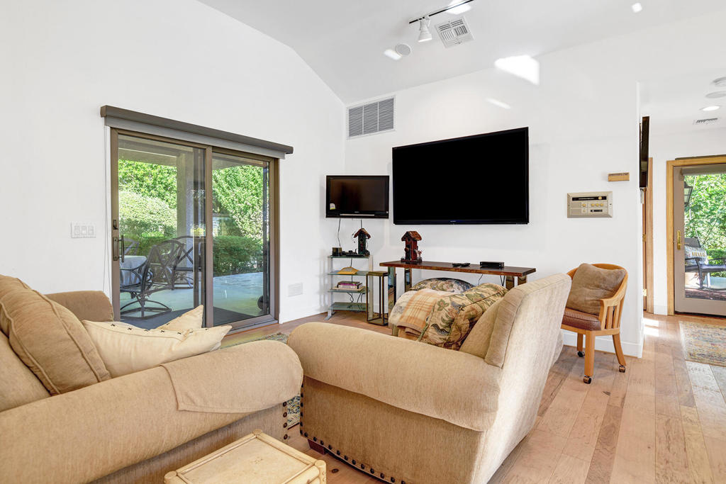 72128 Palm Crest Drive