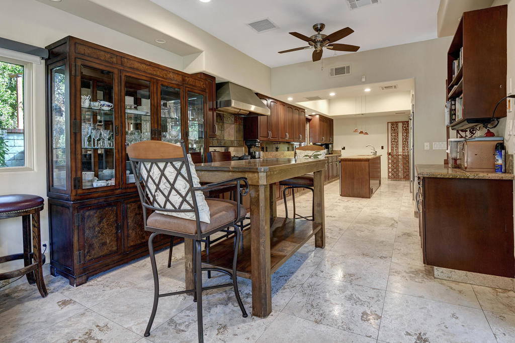 72128 Palm Crest Drive