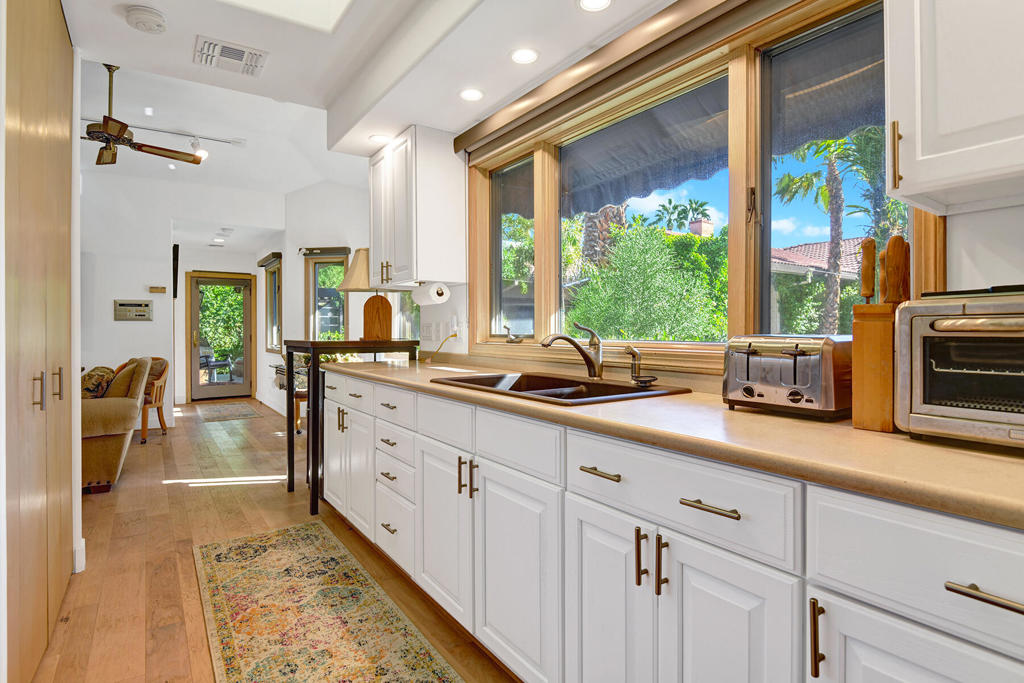 72128 Palm Crest Drive